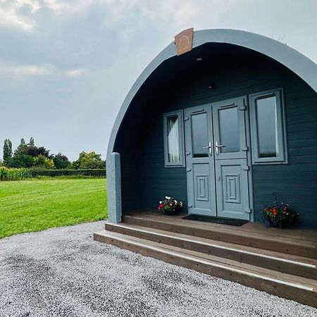 فندق Welly Boot Pod Shenstone المظهر الخارجي الصورة